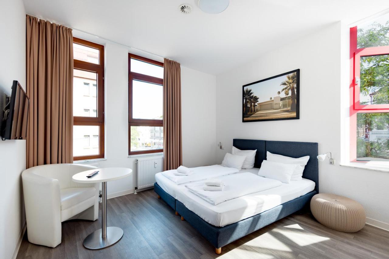 Hotel Garni Am Olgaeck Stuttgart Exterior foto